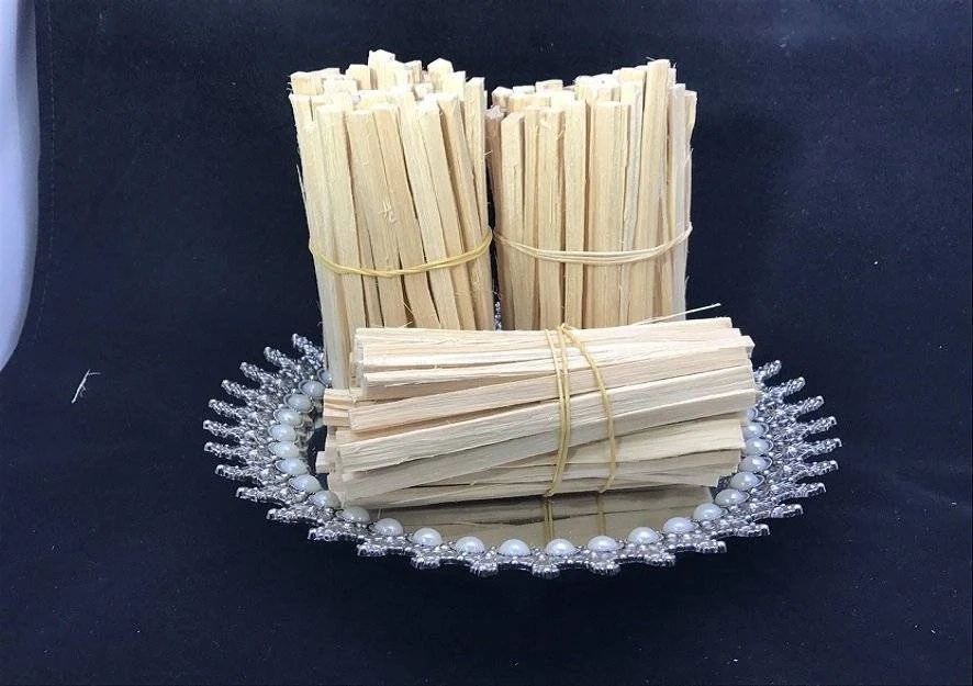 African Chewing Sticks, 1 lb Bundle (GHANA)